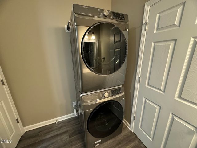 4028 Remington Oaks Circle, Cary, NC 27519