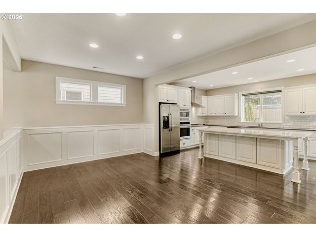 2162 SATTER St, West Linn, OR 97068