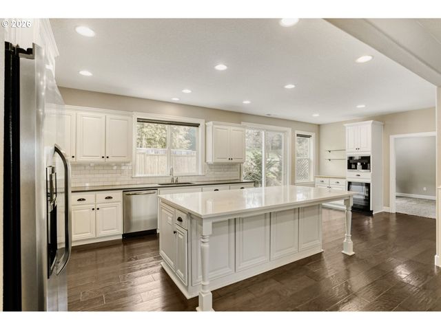 2162 SATTER St, West Linn, OR 97068