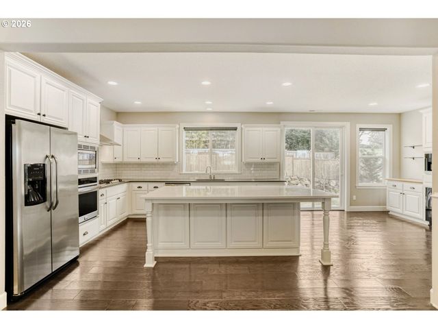 2162 SATTER St, West Linn, OR 97068