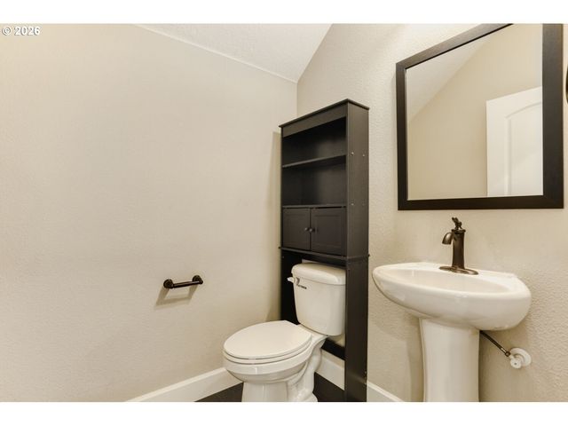 2162 SATTER St, West Linn, OR 97068