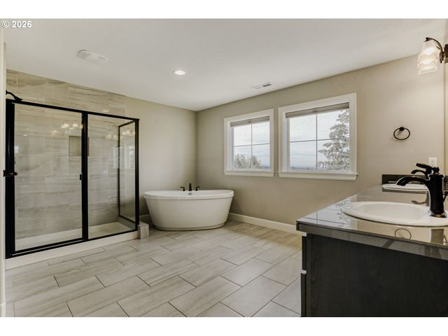 2162 SATTER St, West Linn, OR 97068