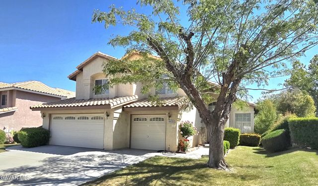 44436 Shadowcrest Drive, Lancaster, CA 93536
