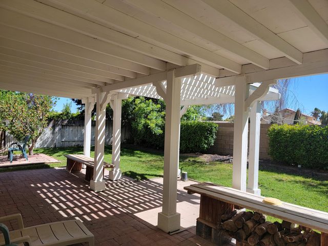 44436 Shadowcrest Drive, Lancaster, CA 93536
