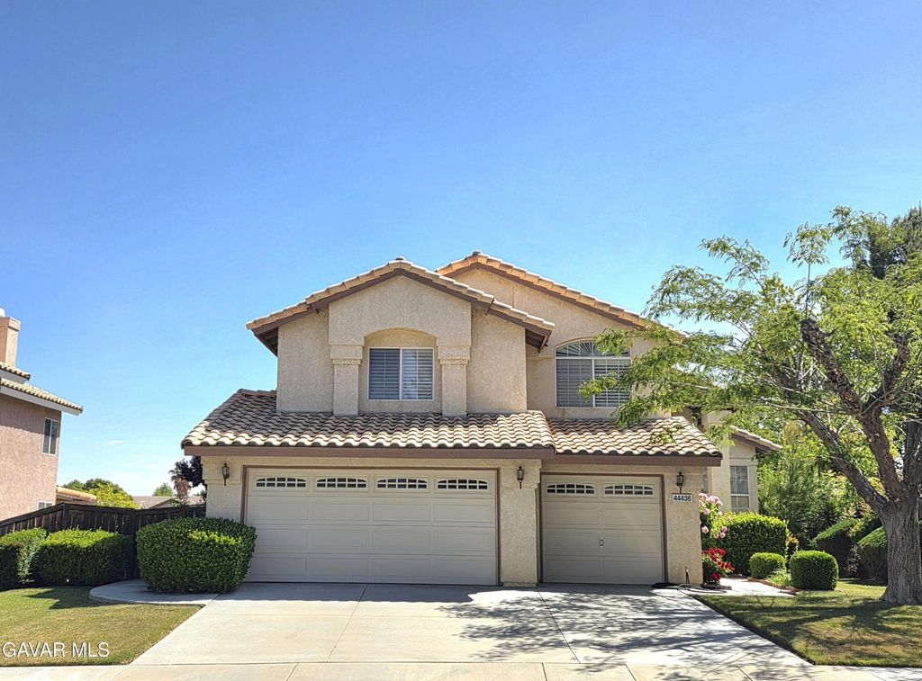 44436 Shadowcrest Drive, Lancaster, CA 93536