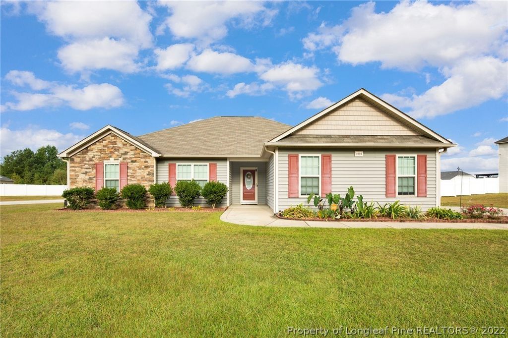 1093 Saint Johns Loop, Raeford, NC 28376 — exterior