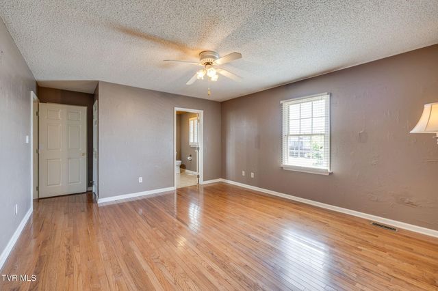 224 Chickasaw Circle, Church Hill, TN 37642