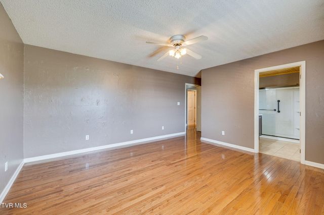 224 Chickasaw Circle, Church Hill, TN 37642