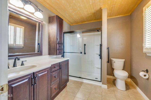 224 Chickasaw Circle, Church Hill, TN 37642