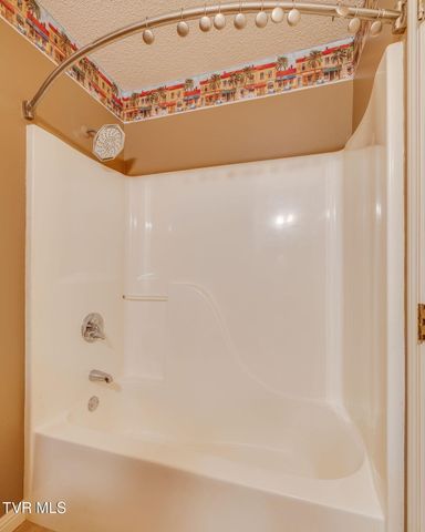 224 Chickasaw Circle, Church Hill, TN 37642