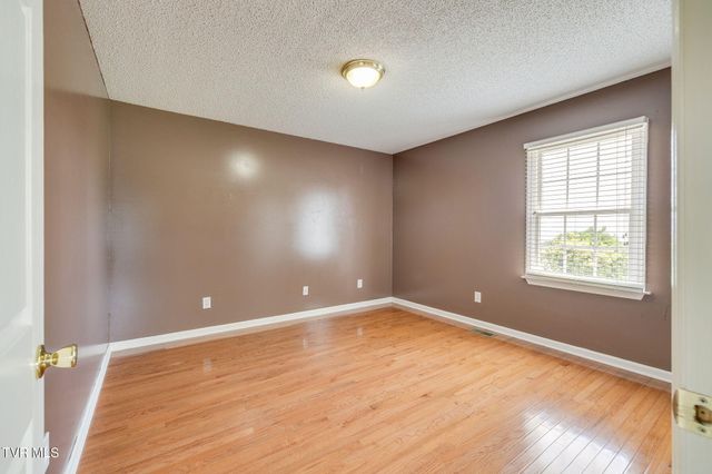224 Chickasaw Circle, Church Hill, TN 37642