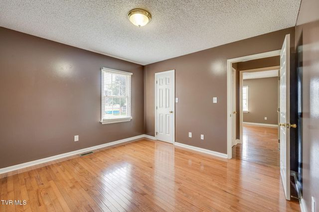 224 Chickasaw Circle, Church Hill, TN 37642
