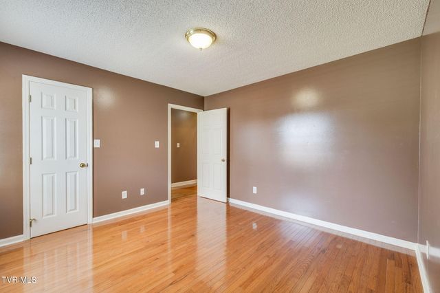 224 Chickasaw Circle, Church Hill, TN 37642
