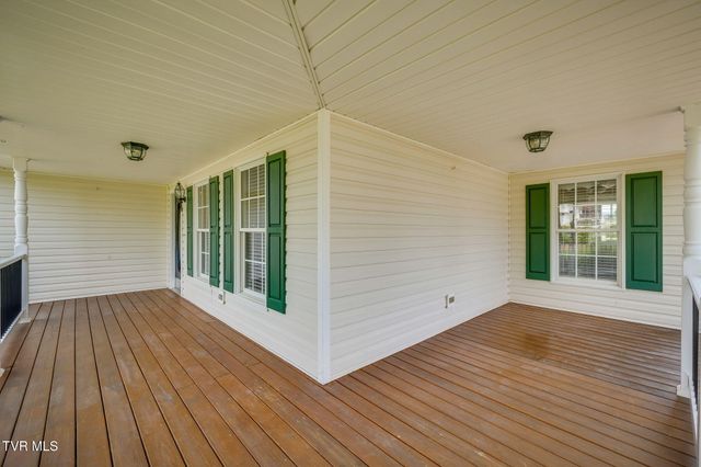 224 Chickasaw Circle, Church Hill, TN 37642