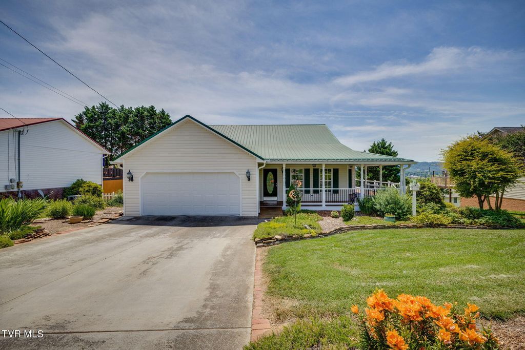 224 Chickasaw Circle, Church Hill, TN 37642