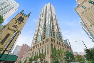 21 E HURON Street 2102, Chicago, IL 60611