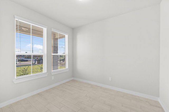 3030 Spitfire Drive, Rosenberg, TX 77471