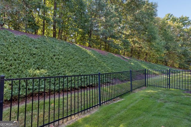6183 Indian Wood Circle SE, Mableton, GA 30126