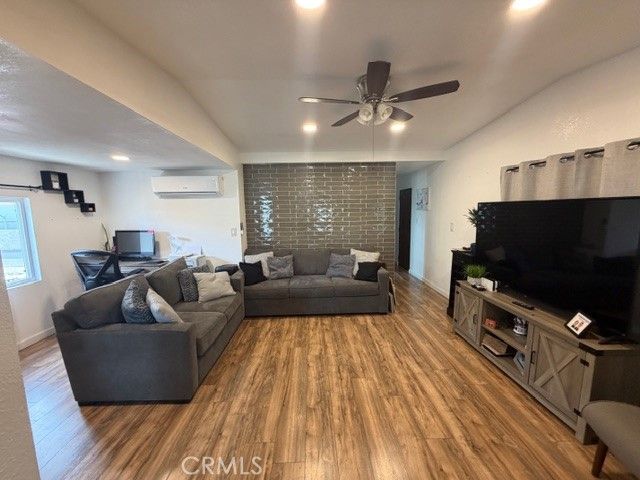 1512 E 5th 85, Ontario, CA 91764