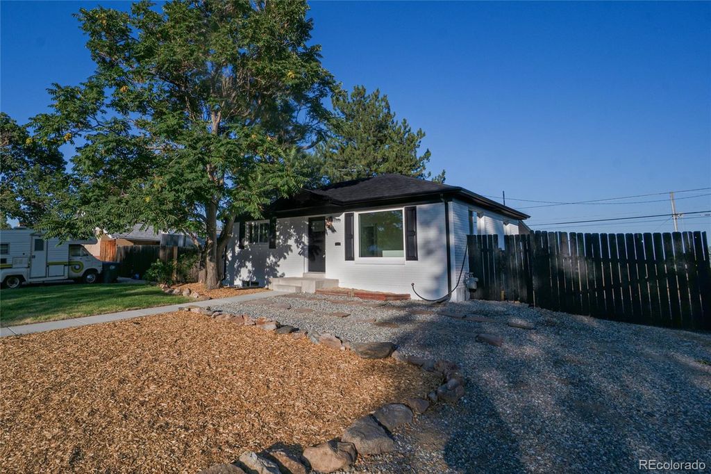 11304 Claude Court, Northglenn, CO 80233