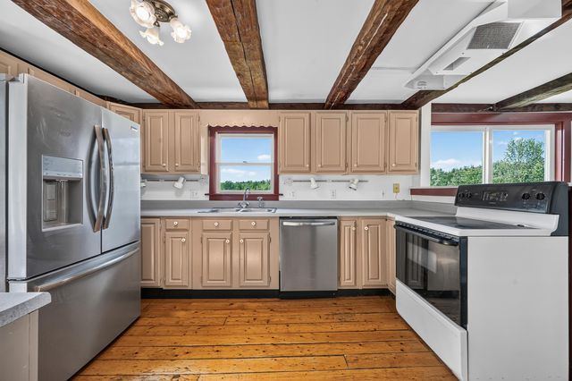 1467 Brownfield Road, Conway, NH 03813
