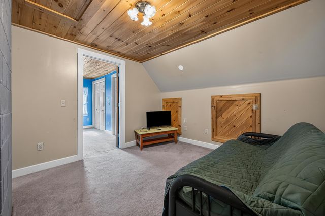 1467 Brownfield Road, Conway, NH 03813