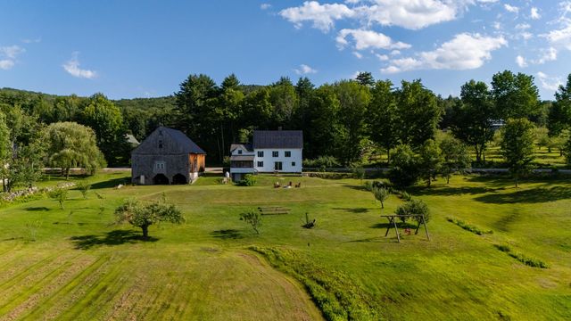 1467 Brownfield Road, Conway, NH 03813