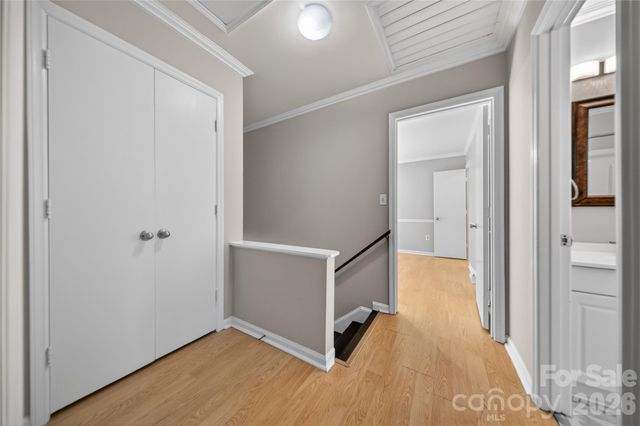 7942 Surreywood Place, Charlotte, NC 28270