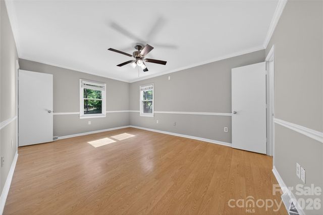 7942 Surreywood Place, Charlotte, NC 28270