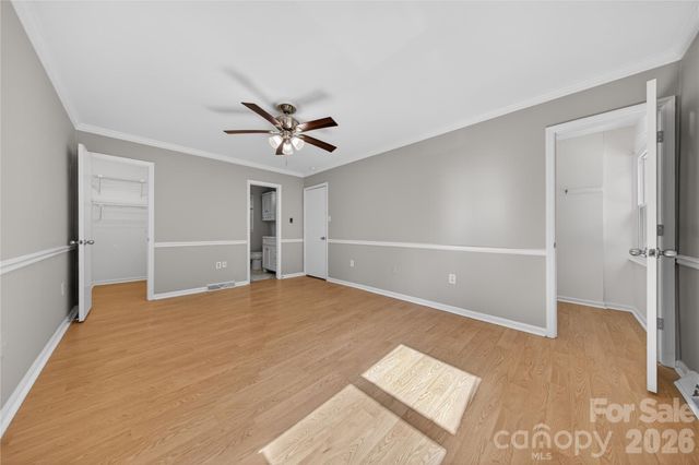 7942 Surreywood Place, Charlotte, NC 28270