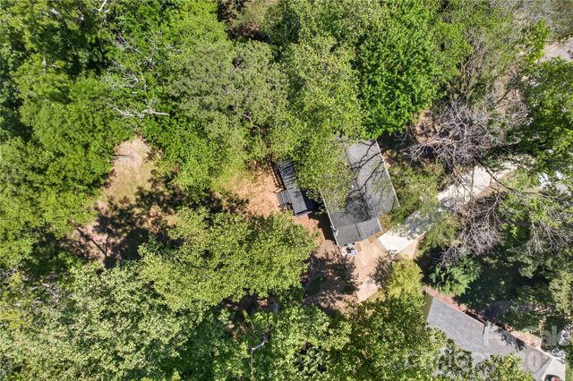 7942 Surreywood Place, Charlotte, NC 28270