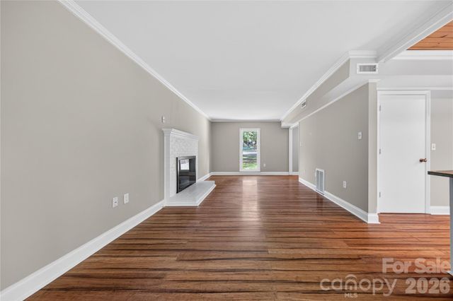 7942 Surreywood Place, Charlotte, NC 28270
