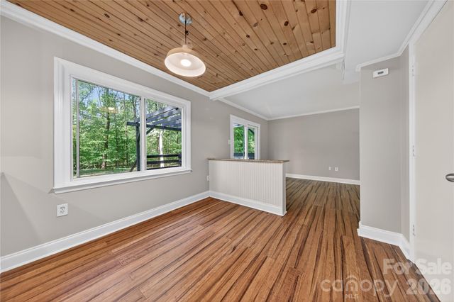 7942 Surreywood Place, Charlotte, NC 28270
