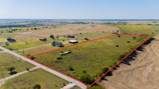 11124 County Road 418, Grandview, TX 76050