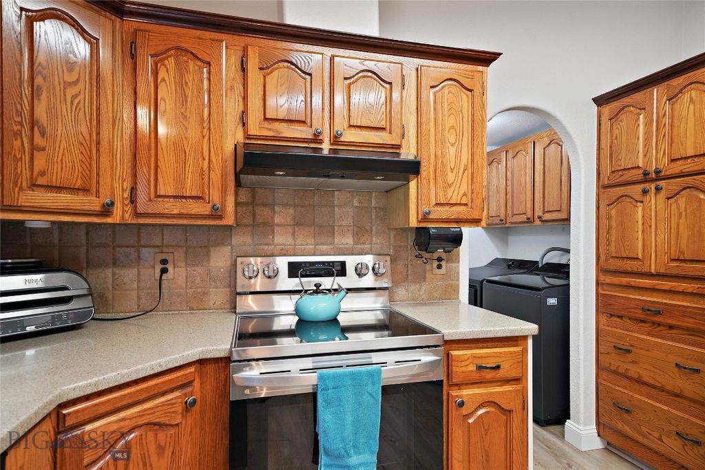 9635 Cottonwood Road, Bozeman, MT 59718 photo 3