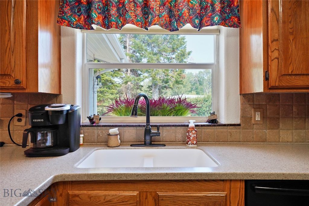9635 Cottonwood Road, Bozeman, MT 59718 photo 5