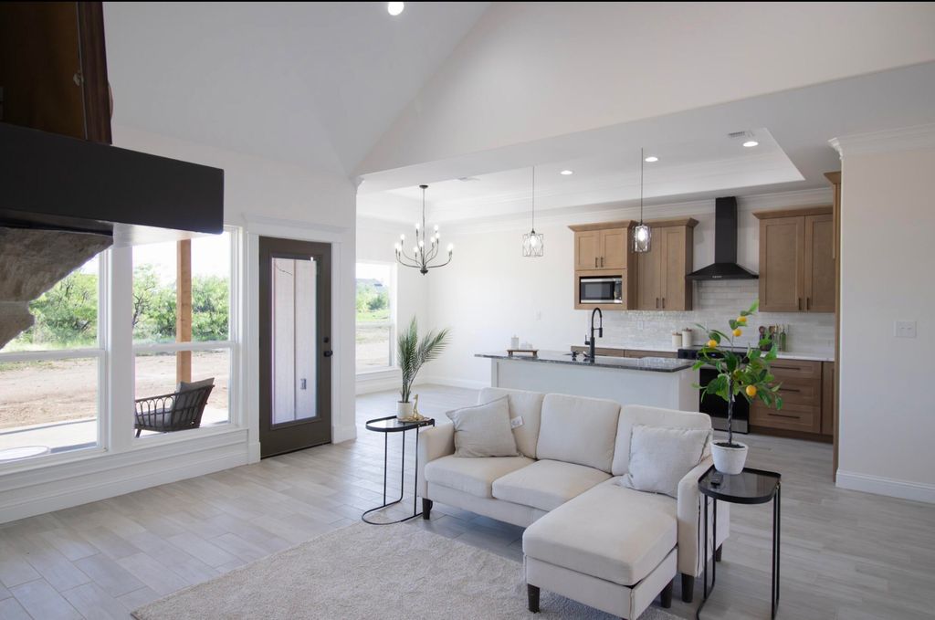 Image 2 of property listing at 9657 Grey Wolf Lane, San Angelo, TX 76901