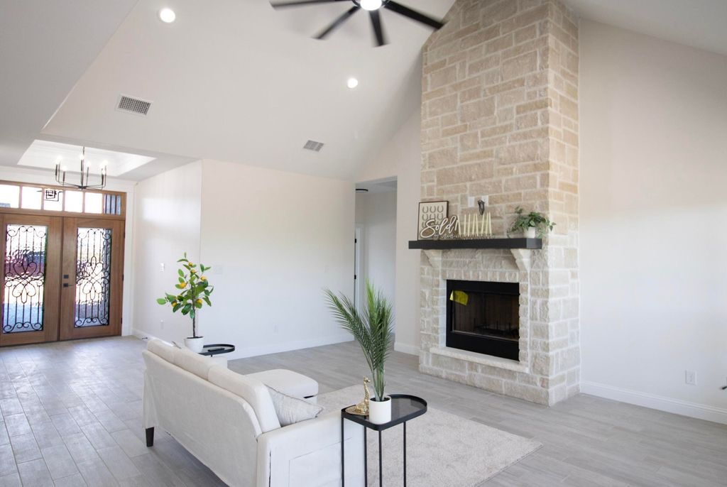 Image 3 of property listing at 9657 Grey Wolf Lane, San Angelo, TX 76901
