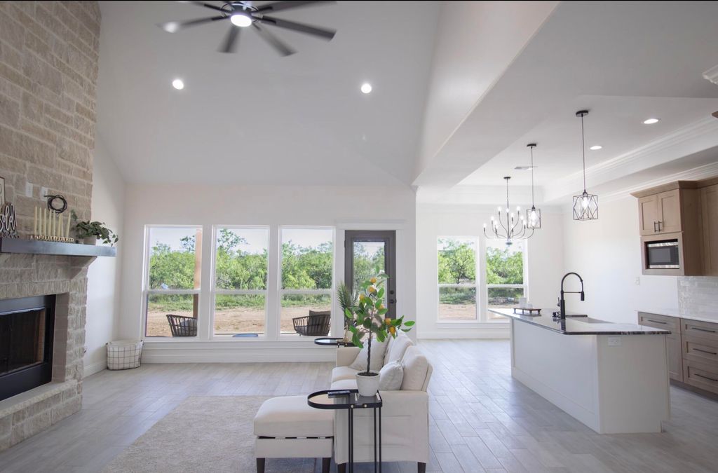 Image 4 of property listing at 9657 Grey Wolf Lane, San Angelo, TX 76901