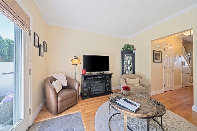 267 Allerton Commons Ln 267, Braintree, MA 02184