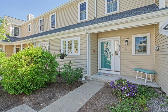 267 Allerton Commons Ln 267, Braintree, MA 02184