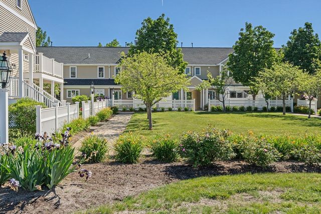 267 Allerton Commons Ln 267, Braintree, MA 02184