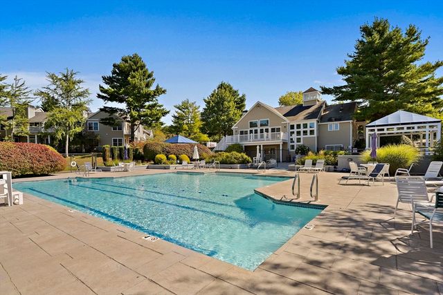 267 Allerton Commons Ln 267, Braintree, MA 02184