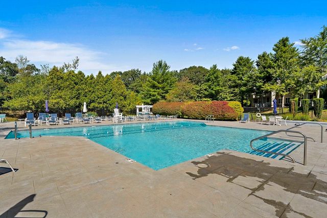 267 Allerton Commons Ln 267, Braintree, MA 02184