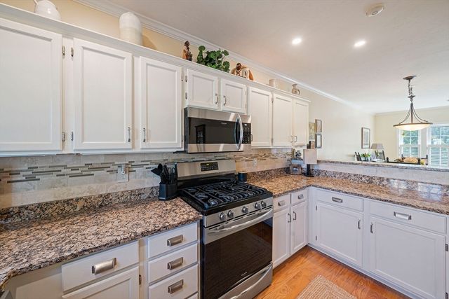 267 Allerton Commons Ln 267, Braintree, MA 02184