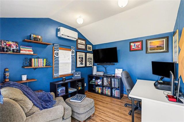 7911 Antioch Road, Overland Park, KS 66204