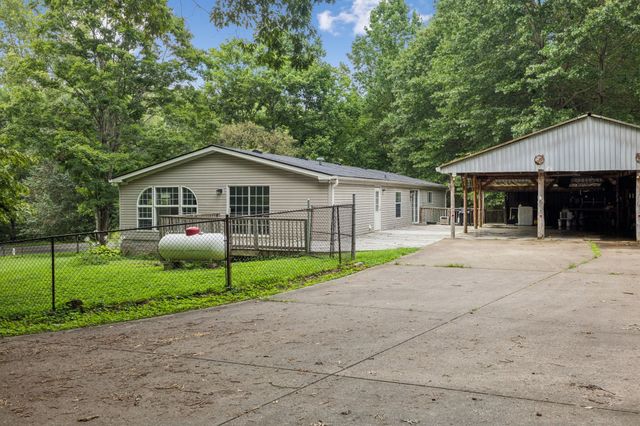 3063 Sweethome Rd, Chapmansboro, TN 37035