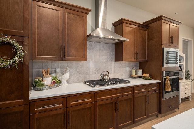 2047 Menlo Avenue, Clovis, CA 93611