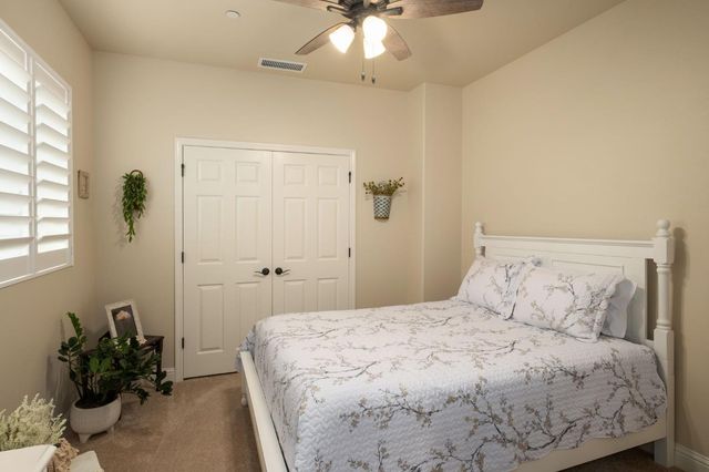 2047 Menlo Avenue, Clovis, CA 93611