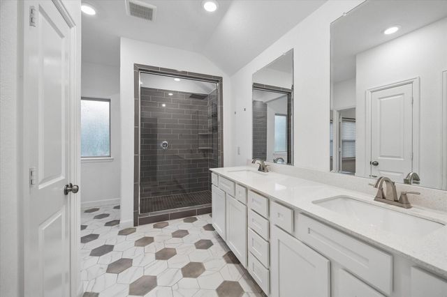5102 Chapel Heights Drive, Houston, TX 77018